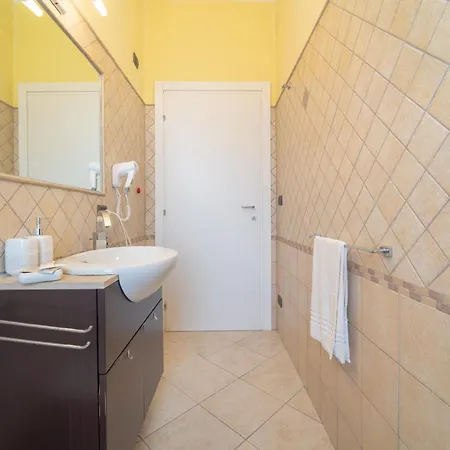 Via Spano Apartamento